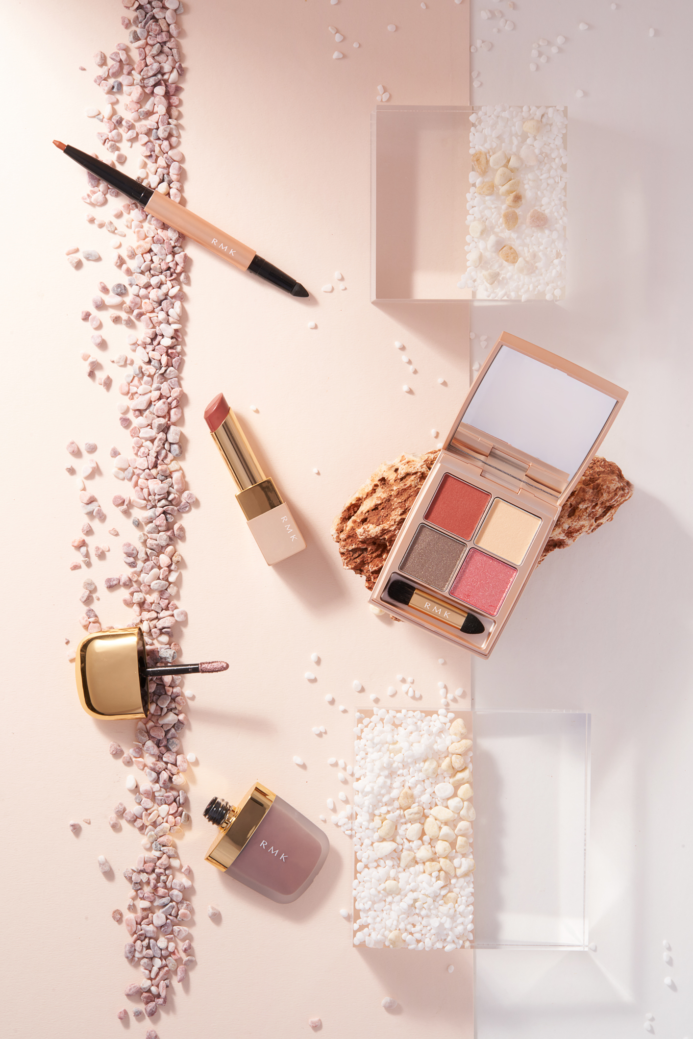 RMK — Mineral arrangement